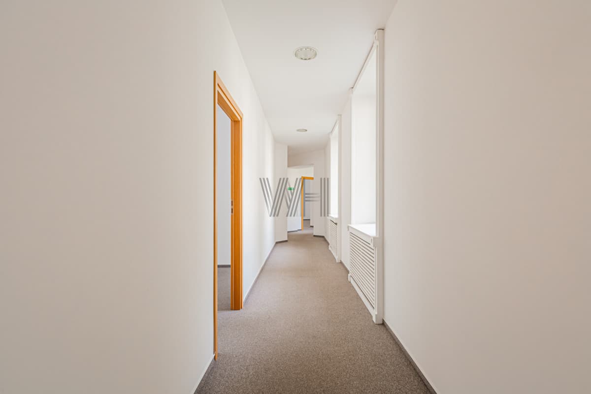 Lokal użytkowy - Warszawa - Śródmieście - 185 m²/6 pokoi - 5