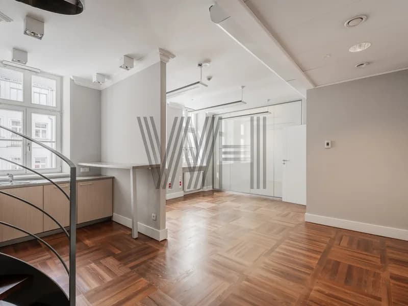 Lokal użytkowy - Warszawa - Śródmieście - 140 m²