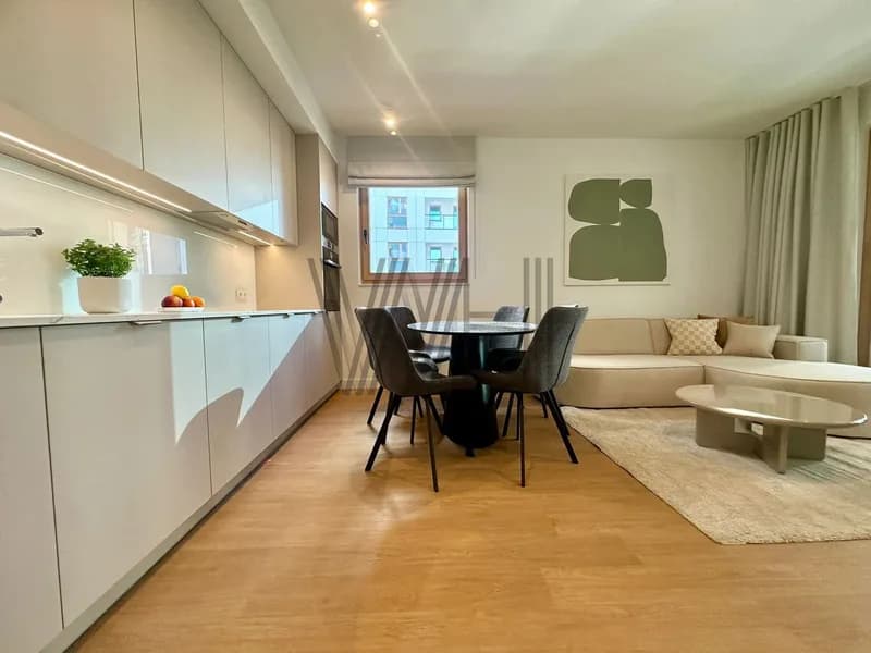 Mieszkanie - Warszawa - Wola - 4 pokoje - 77 m²