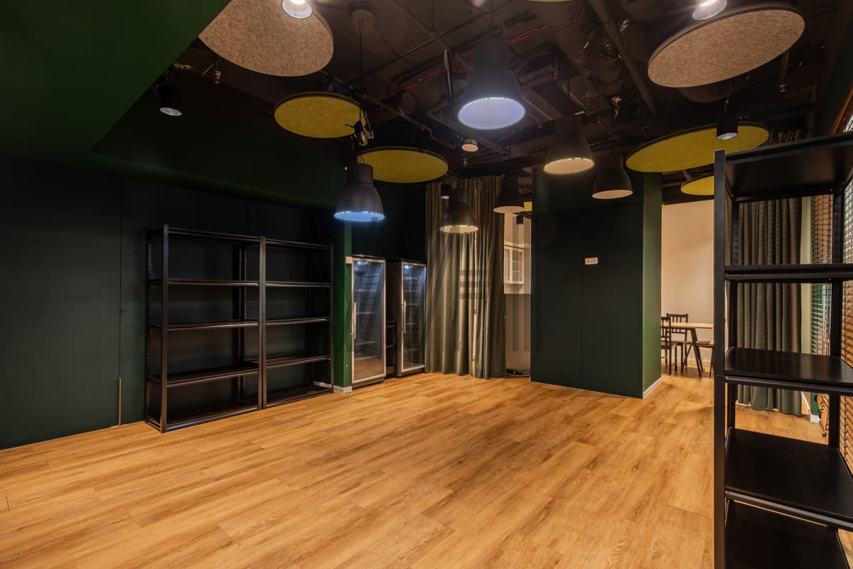 Lokal użytkowy - Warszawa - Śródmieście - 208 m²/3 pokoje - 1