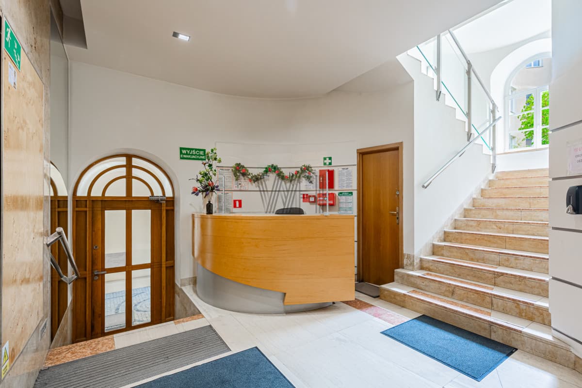 Lokal użytkowy - Warszawa - Śródmieście - 185 m²/6 pokoi - 1