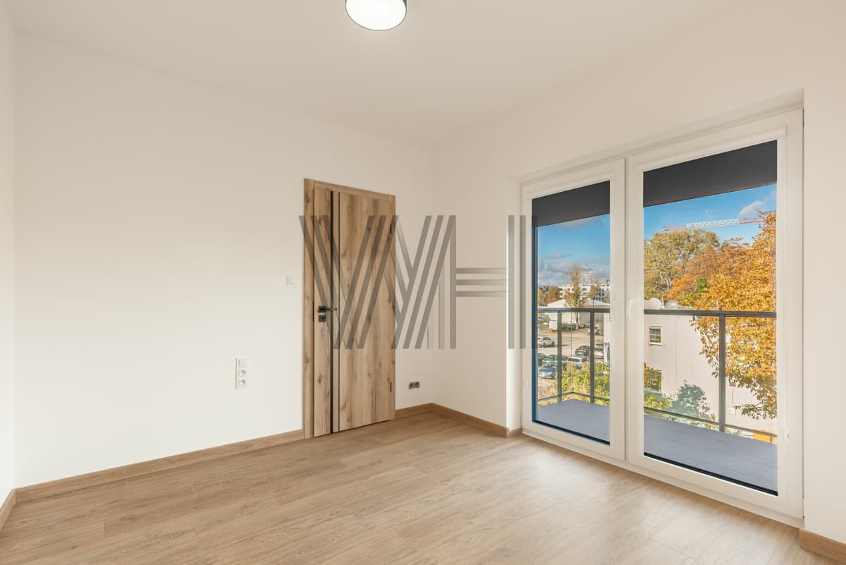 Lokal użytkowy - Warszawa - Włochy - 105 m²/4 pokoje - 5