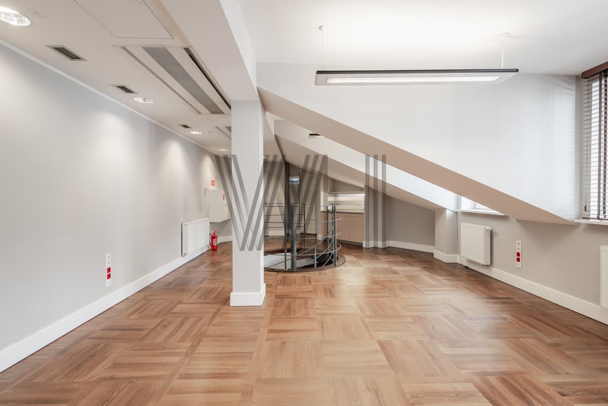 Lokal użytkowy - Warszawa - Śródmieście - 140 m² - 6