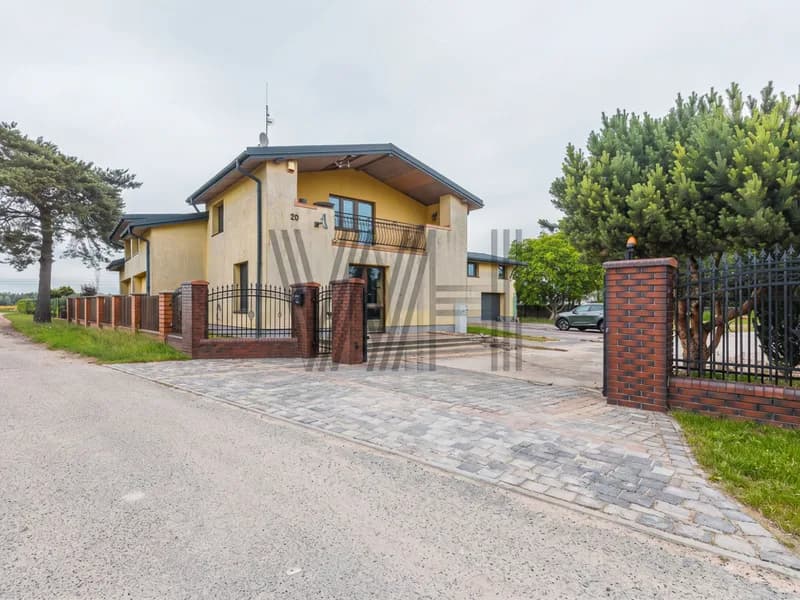 Dom - Pilaszków - 8 pokoi - 400 m²