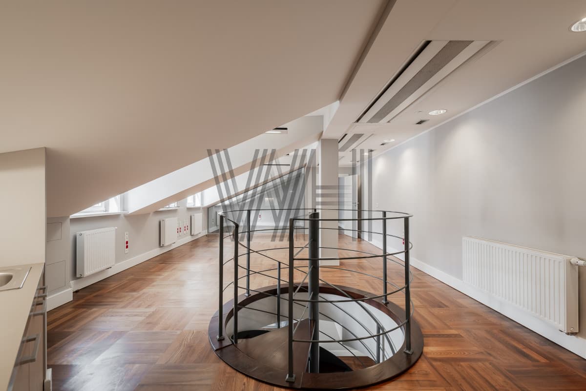Lokal użytkowy - Warszawa - Śródmieście - 140 m² - 1