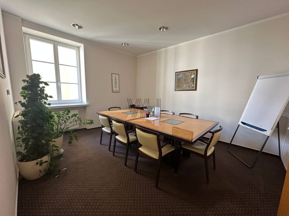 Lokal użytkowy - Warszawa - Śródmieście - 133 m²