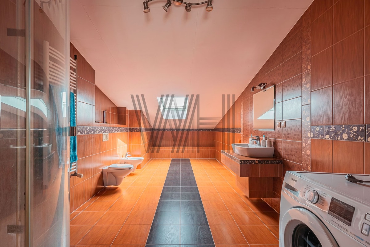 Dom - Pilaszków - 400 m²/8 pokoi - Galeria zdjęć 9